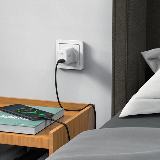 Nástenná nabíjačka Acefast GaN (zástrčka pre Spojené kráľovstvo) USB typu C 30 W, napájanie, PPS, Q3 3.0, AFC, FCP biela (A24, biela)