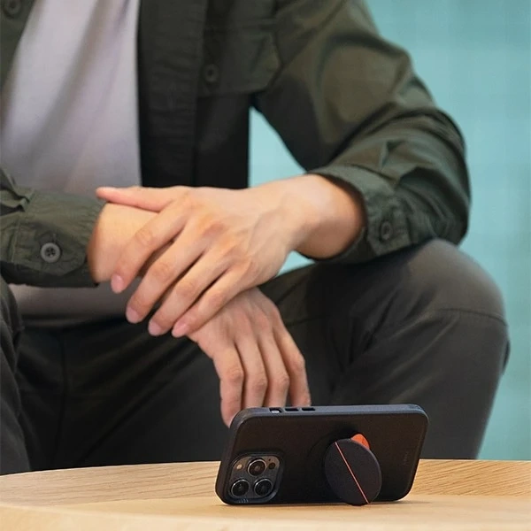 Pouzdro na telefon UNIQ Novo pro Apple iPhone 14 Pro 6,1" černé/půlnoční černé