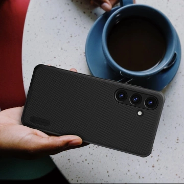 Pancierové puzdro Nillkin Super Frosted Shield Pro pre Samsung Galaxy S24 - čierne