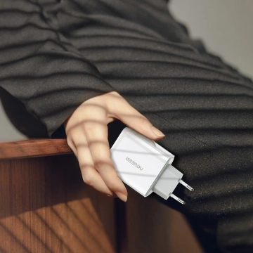 Швидкий зарядний пристрій Ugreen USB Type C / USB 36 W Quick Charge 4.0 Power Delivery білий (60468 CD170)