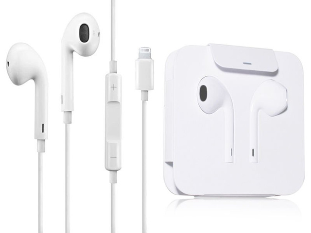 Slúchadlá Apple EarPods MMTN2ZM / A s konektorom Lightning bielej farby