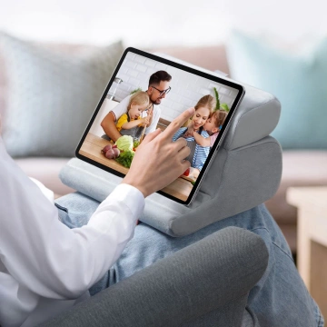 Stojan na tabletový telefón UGREEN velúrový skladaný sivý (60646 LP473)