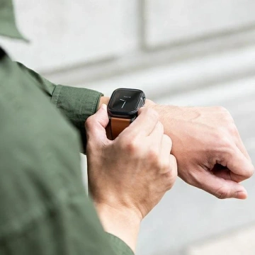 UNIQ Garde Schutzhülle für Apple Watch Series 7/8 41mm transparent/klar