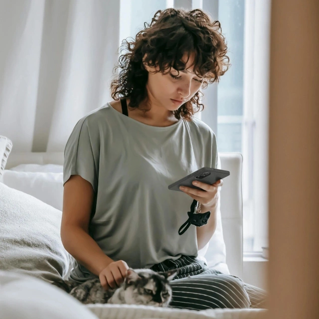 Pouzdro Spigen Liquid Air pro Samsung Galaxy S25 Edge, šedé