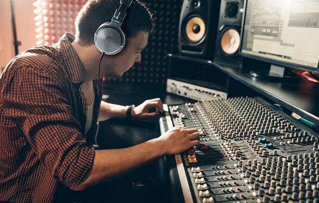 Oneodio Pro30 headphones