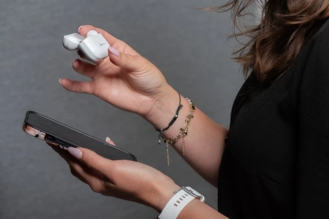 Bezdrátová sluchátka do uší Forcell F-Audio TWS Master Pro, bílá