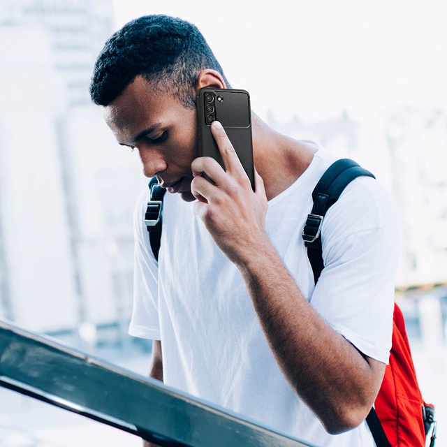 Pouzdro pro Samsung Galaxy S21 FE pouzdro Spigen Rugged Armor Matte Black