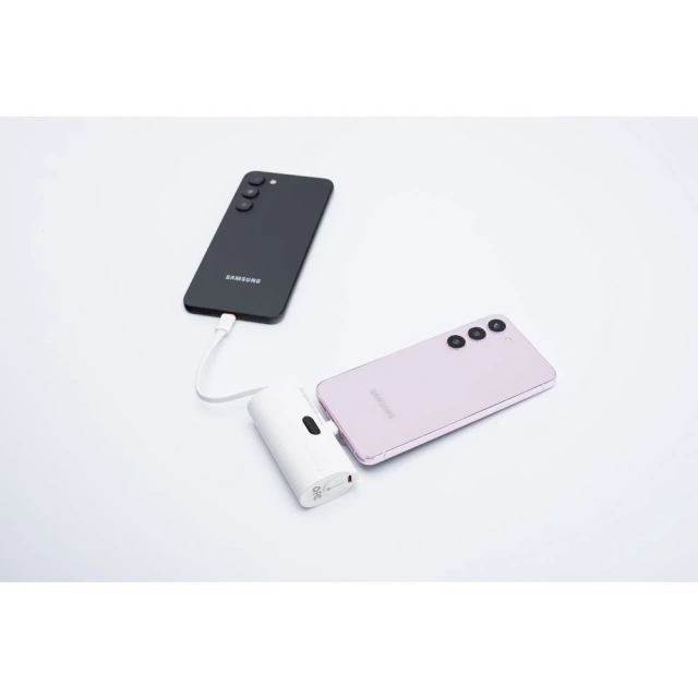 FORCELL F-ENERGY Power Plug F5K3 Powerbank mit integriertem Typ-C PD-Anschluss 20W 5000mAh Weiß
