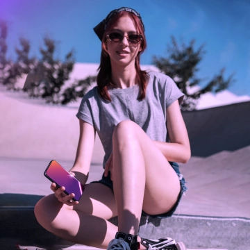 Ochrana osobných údajov Tvrdené sklo pre Apple iPhone 16 Plus - 3mk Rainbow Privacy