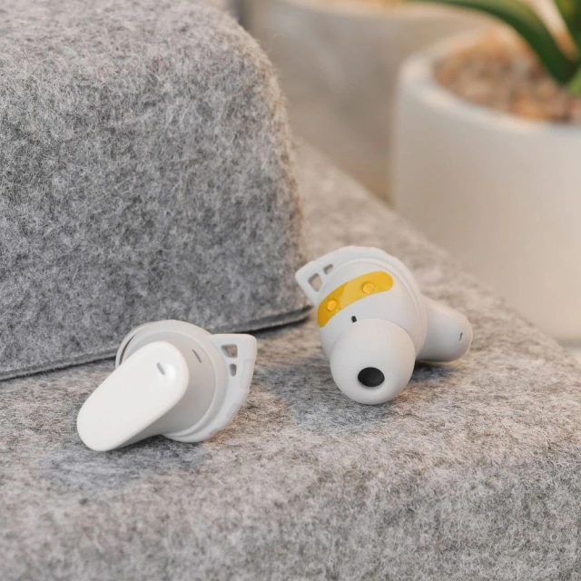 Hoco EW203 TWS In-Ear Wireless Headphones White with Case