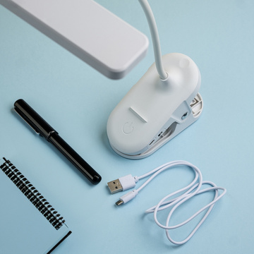 LED Desk Night Light Reading Desk with Clip Clip Lamp Touch 3 Modes Wireless USB Cable White