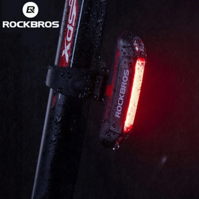 Rockbros A54BK zadné svetlo na bicykel, micro USB - USB-A kábel - čierny