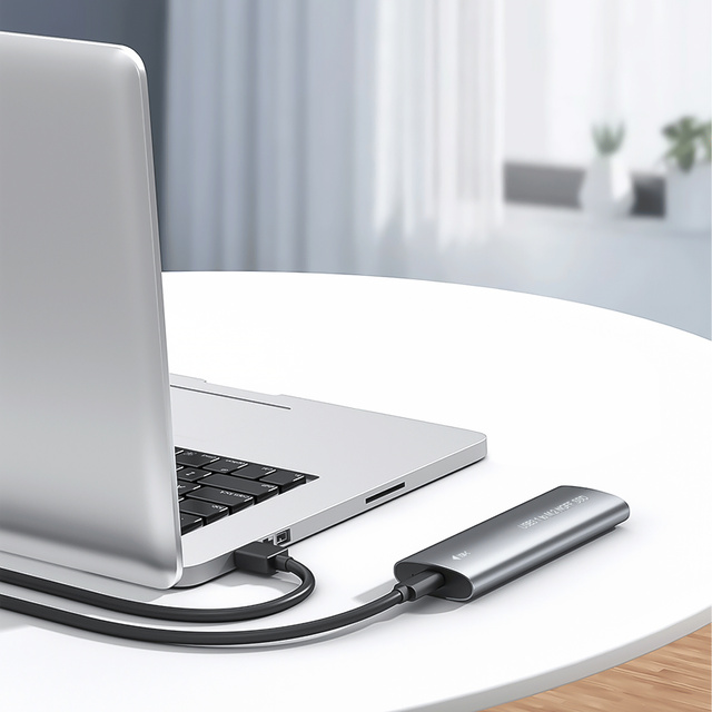 Pouzdro diskového adaptéru SSD Bay NGFF m.2 USB 3.1 USB-C Type-C 2230-2280 mm stříbrná