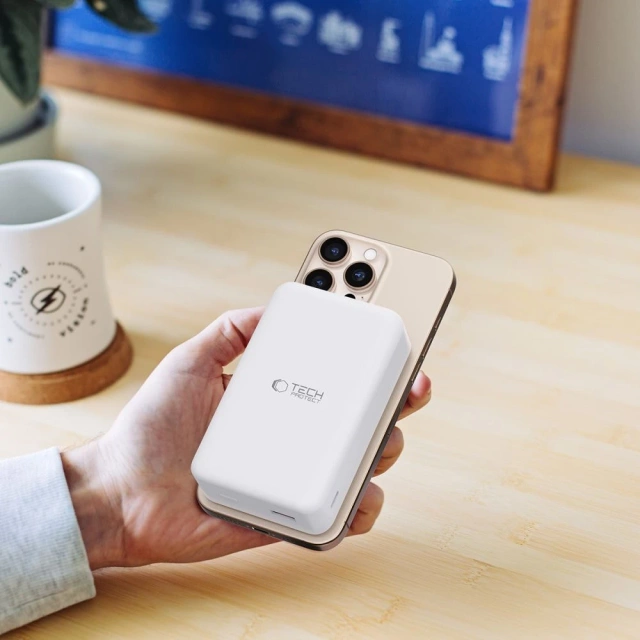 Зовнішній акумулятор Tech-Protect PB12 LifeMag 20000mAh MagSafe White 15W