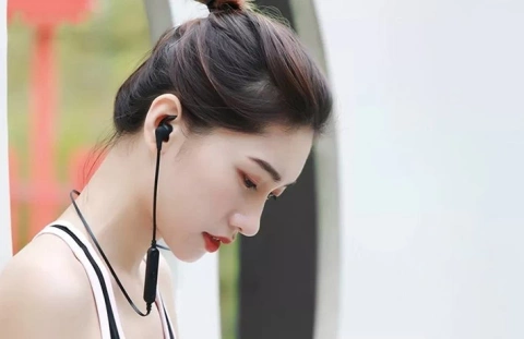 Bezdrôtové športové slúchadlá Remax RB-S25 Bezdrôtové slúchadlá Bluetooth 4.2 Headset 70mAh čierna