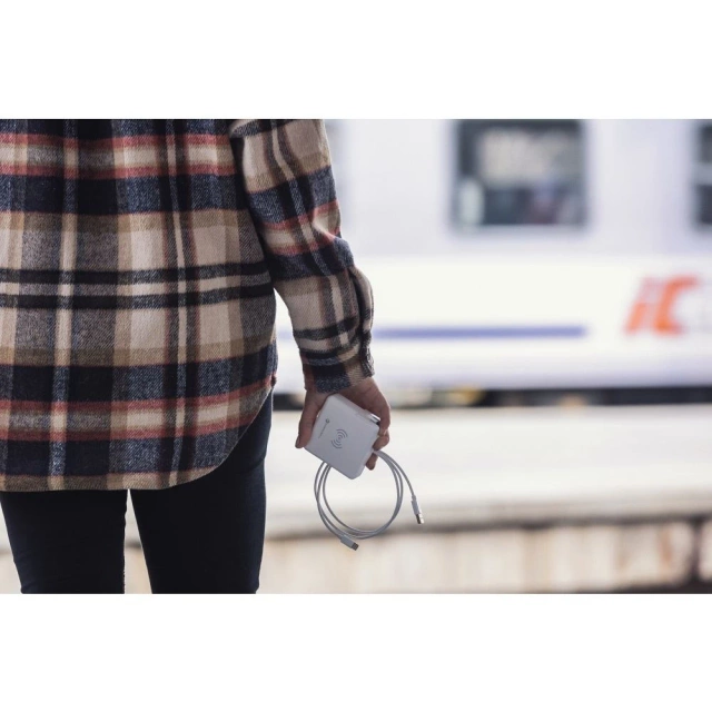 Cestovní nabíječka Forcell 4v1 8000mAh QC3.0 USB-C powerbanka indukční