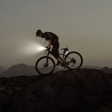 Wozinsky termo taška na fľašu na bicykel alebo skúter 1 l čierna (WBB29BK)