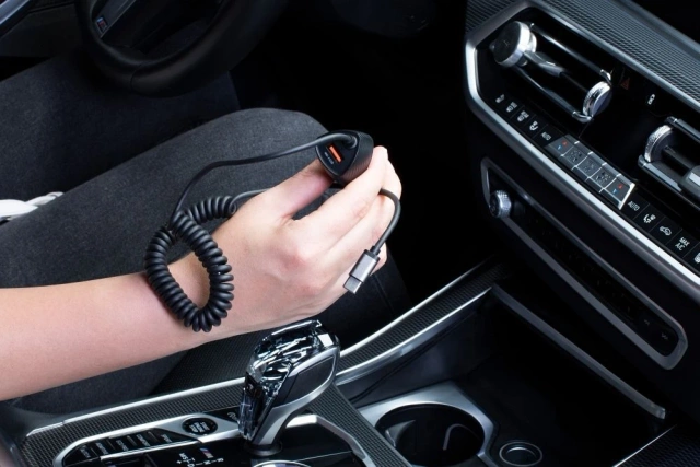 Nabíječka do auta Forcell Carbon 38W USB-C USB QC 3.0 PD kabel 1,5 m