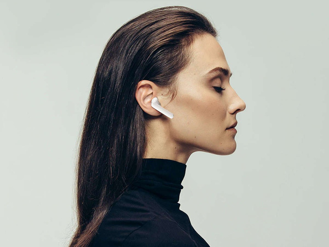 JOYROOM JR-T09 Ture Wireless TWS Bluetooth 5.0 headphones with station