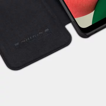 Kožené pouzdro Nillkin Qin pro Samsung Galaxy A22 4G hnědé