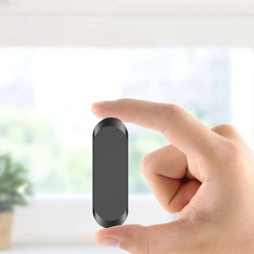 Samolepící magnetický držák do auta na palubní desku černý