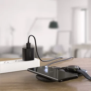 Choetech Qi 10W kabelloses Ladegerät für Telefon und Samsung Galaxy Watch schwarz (T570-S)