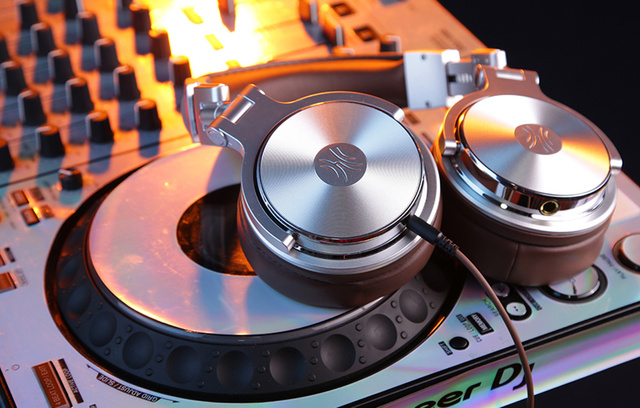 Oneodio Pro30 headphones