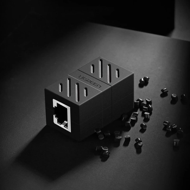 Sieťový konektor UGREEN Ethernet RJ45 10 Gbps konektor sieťového kábla čierny (NW114 20390)