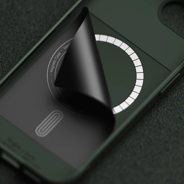 Magnetický pouzdro Etui Ringke Onyx MagSafe pro iPhone 16e tmavě zelené