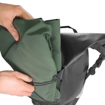 Wozinsky wasserdichte Fahrradtasche 25l schwarz (WBB24BK)