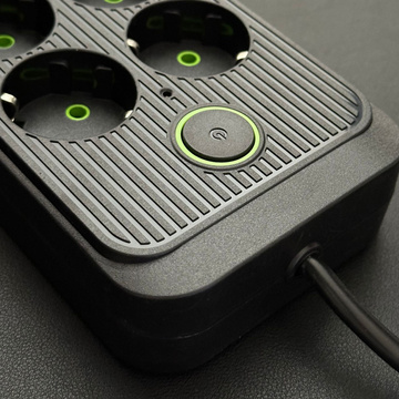 Подовжувач Подовжувач 6 розеток AC EU розетки 4x USB USB-C тип C розетки 2500 Вт чорний