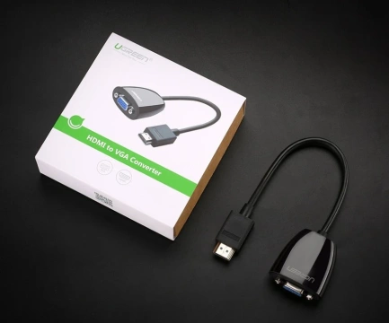 Kabelový adaptér UGREEN jednosměrný adaptér z HDMI (samec) na VGA (samice) FHD černý (MM105 40253)