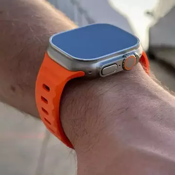 Športový remienok IconBand Line pre Apple Watch 4 / 5 / 6 / 7 / 8 / SE / ULTRA (42 / 44 / 45 / 49 mm) Oranžový