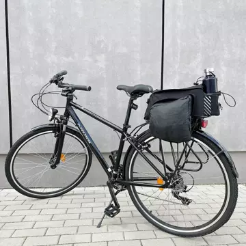 Wozinsky taška na bicykel s popruhom cez rameno 9l (vrátane pláštenky) čierna (WBB22BK)