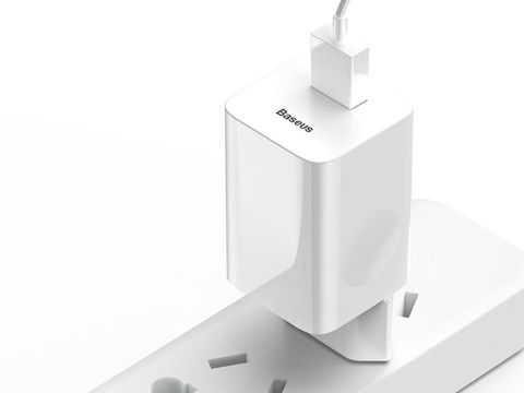 Настінний зарядний пристрій Baseus USB EU Quick Charge QC 3.0 24 Вт White