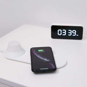 Приліжкова лампа з Yeelight Wireless Charging Nightlight